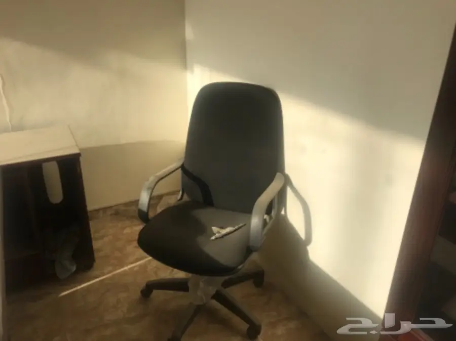 مكتب للبيع بكامل تجهيزاته في ابها  (image 4)