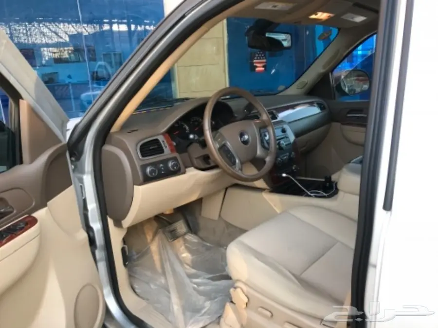 تاهو LT قصير 2013 لون فضي ممشى 88 ألف 