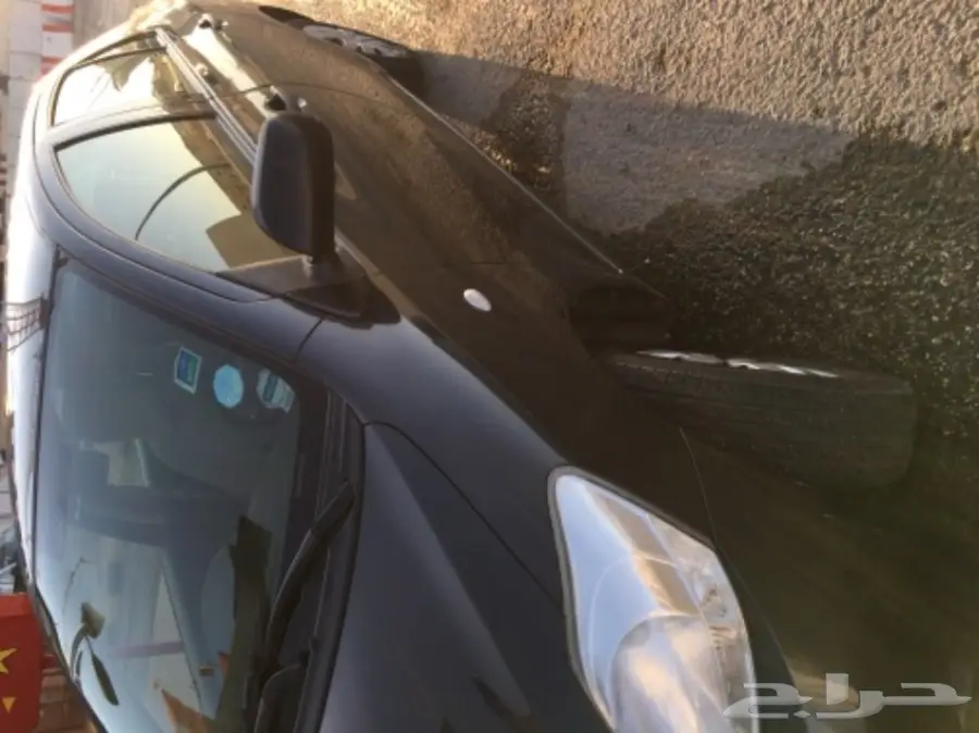   للبيع يارس موديل 2012 بأسمي وكالة نظيفة جدا (image 2)