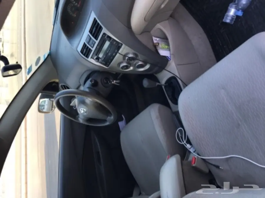   للبيع يارس موديل 2012 بأسمي وكالة نظيفة جدا (image 7)