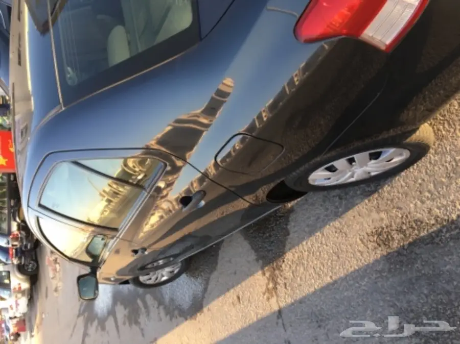   للبيع يارس موديل 2012 بأسمي وكالة نظيفة جدا (image 11)