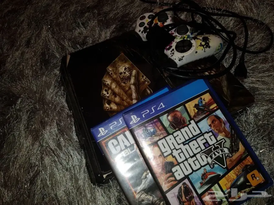 سوني 4 للبيع مع شريط قراند