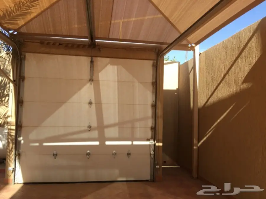 للبيع باب كراج  مستعمل