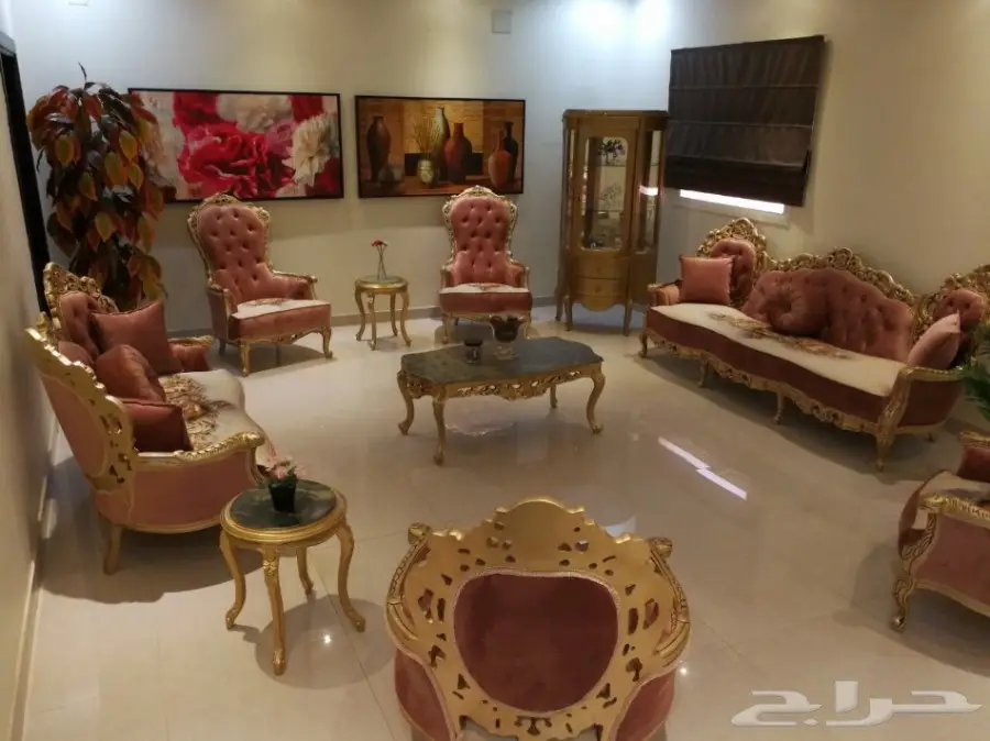 للبيع كنب كلاسيكي تركي فخم جدا جديد لم يستخدم (image 10)