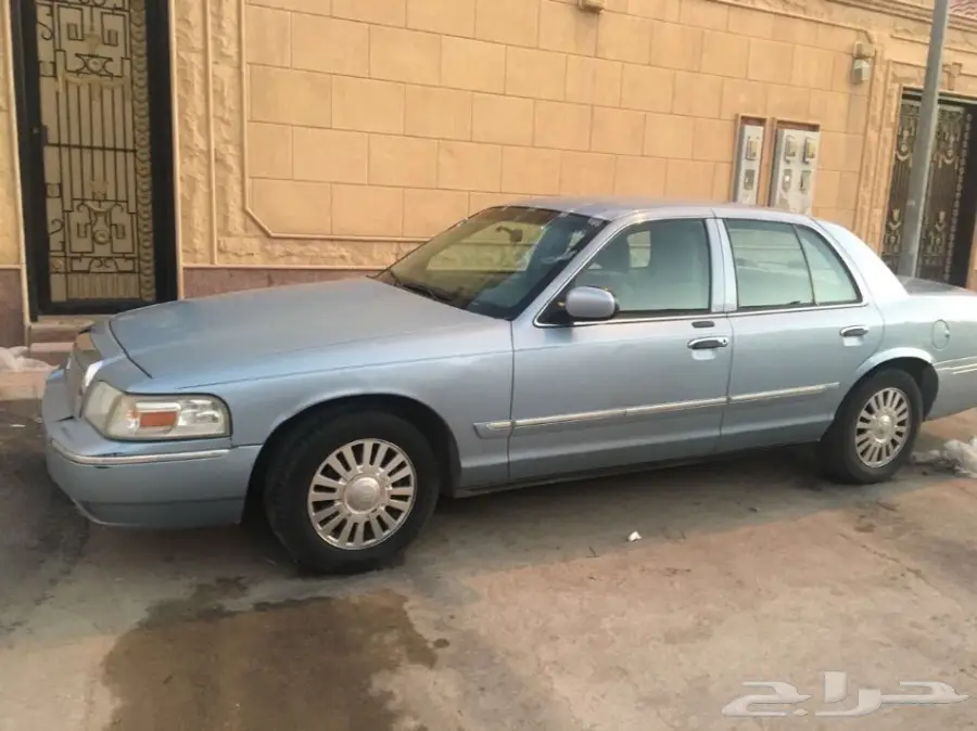 للبيع فورد ماركيز 2007