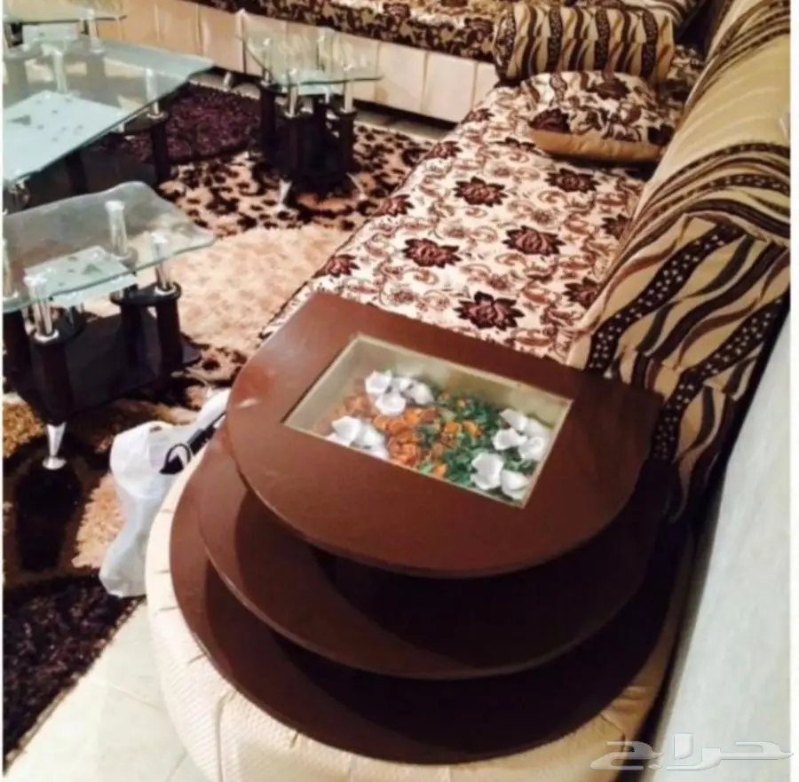 كنب كامل أنيق - فرصة لا تُفوّت! (image 1)