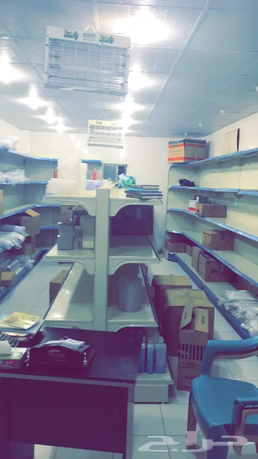 رفوف ومكيف (image 1)