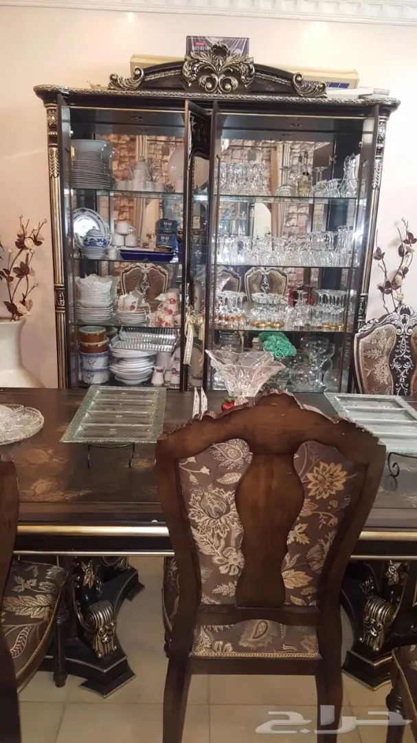 طاولة طعام للبيع نظيف (image 2)