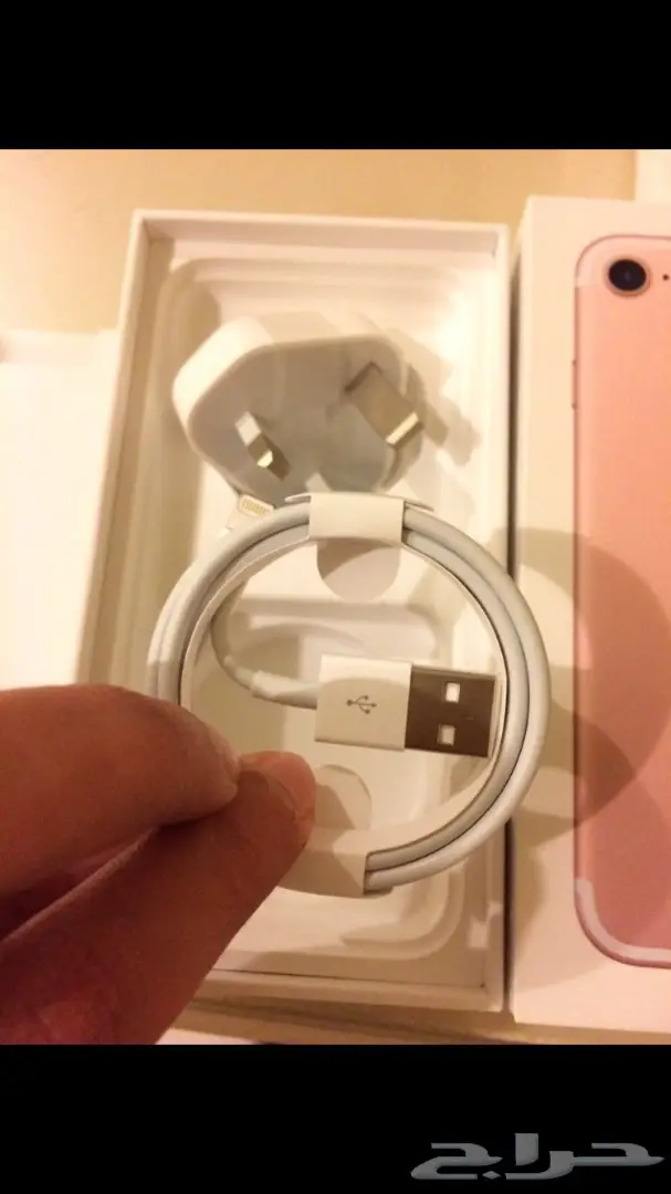 سماعات و شاحن ايفون اصليه وكاله من الكرتون (image 7)