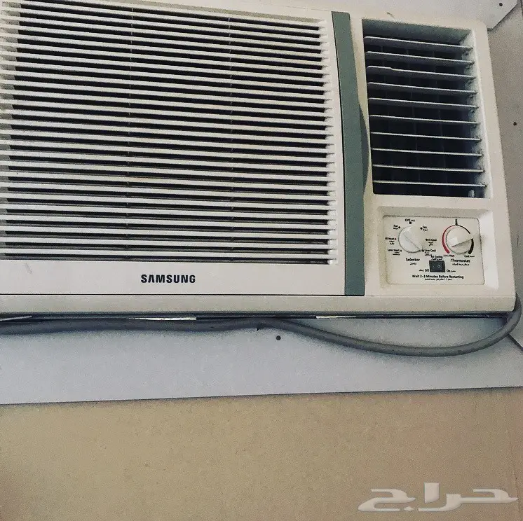 كنب شبه جديد وطاولة وجلسه ارضيه و2مكيفات  (image 2)