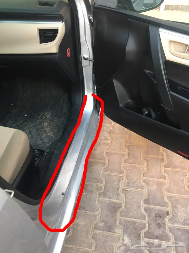 للبيع كورلا 2015 فضي  (image 8)