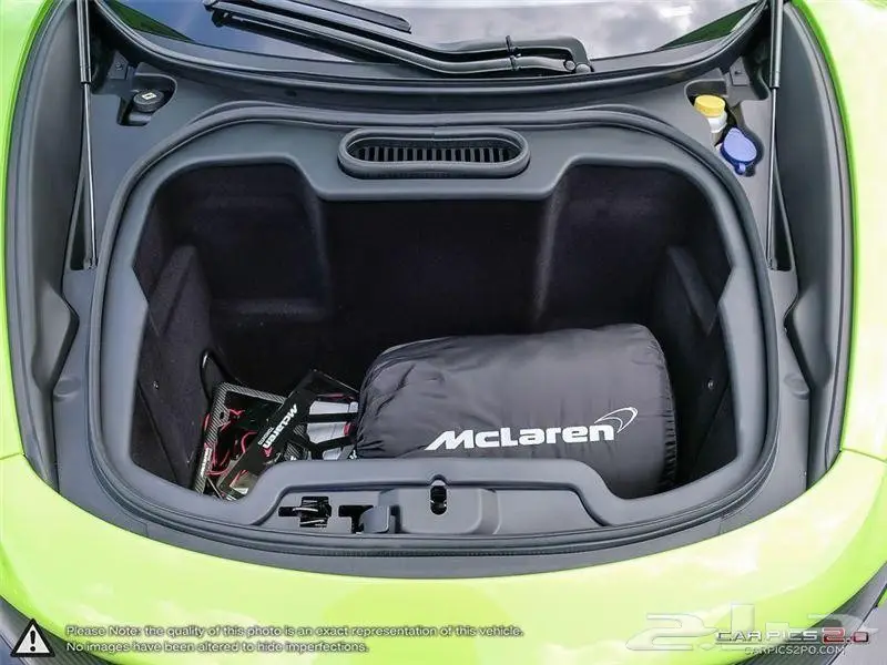 ماكلارين ماكلارين 675LT - فرصة لا تُفوّت! (image 9)