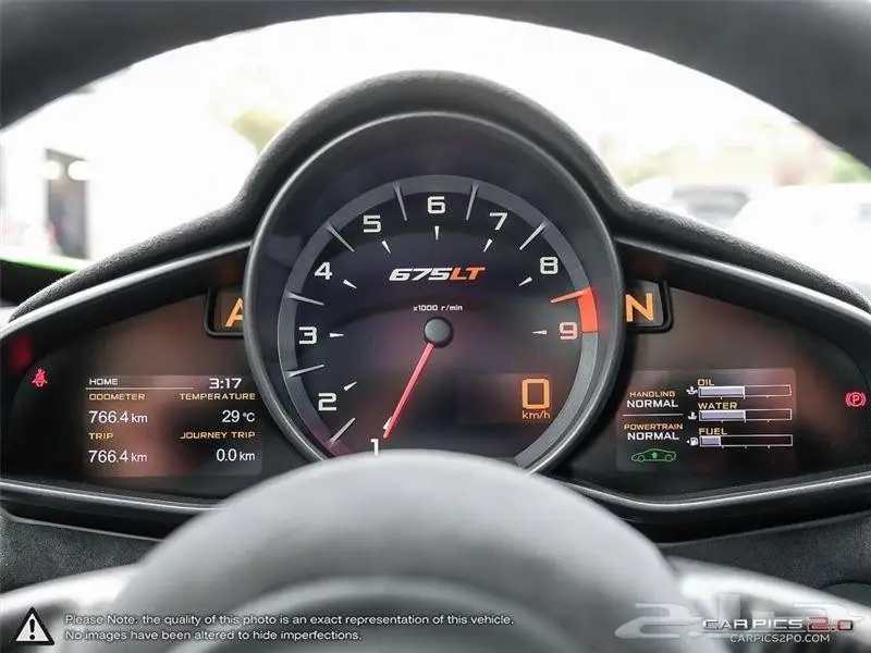 ماكلارين ماكلارين 675LT - فرصة لا تُفوّت! (image 14)