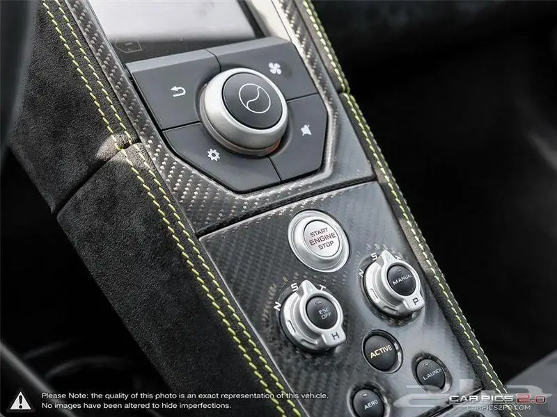 ماكلارين ماكلارين 675LT - فرصة لا تُفوّت! (image 21)