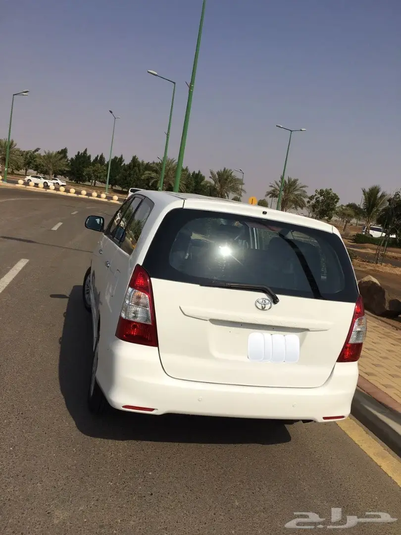 اينوفا 2013 نظيفه ماشاء الله تبارك الله  (image 3)