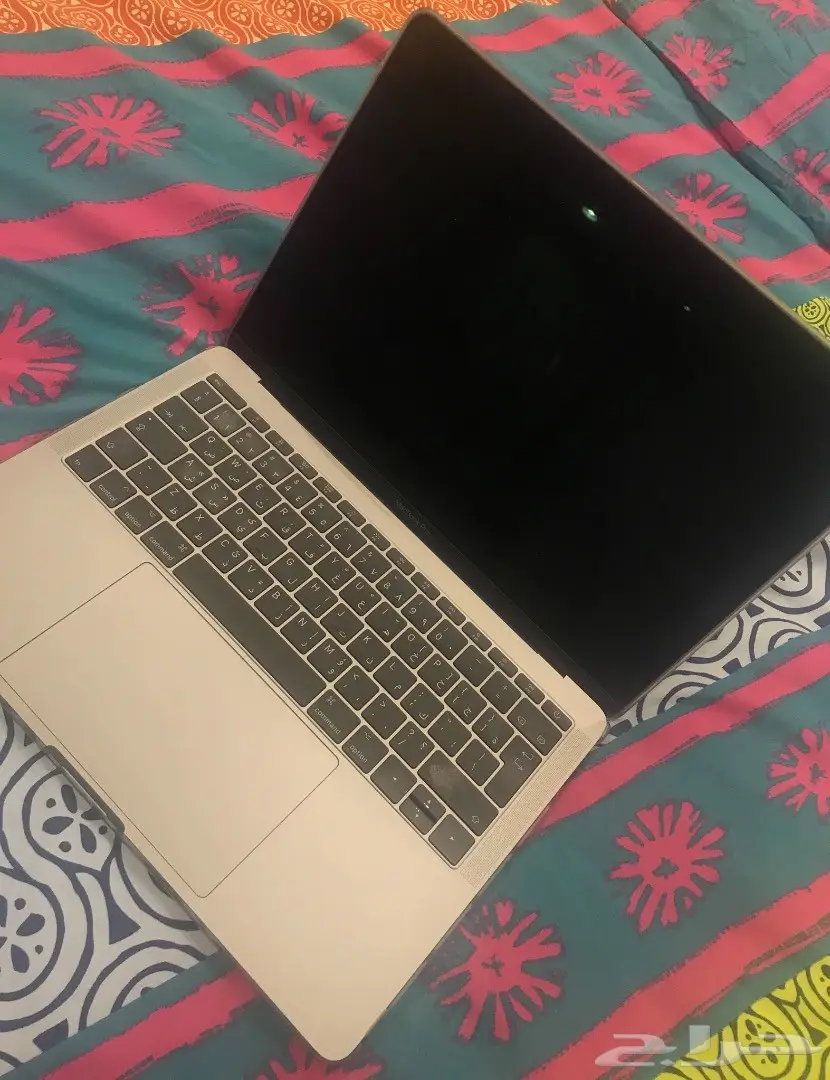 للبيع مااك بوك برو بدون تتش جديد ((بجده )) (image 1)