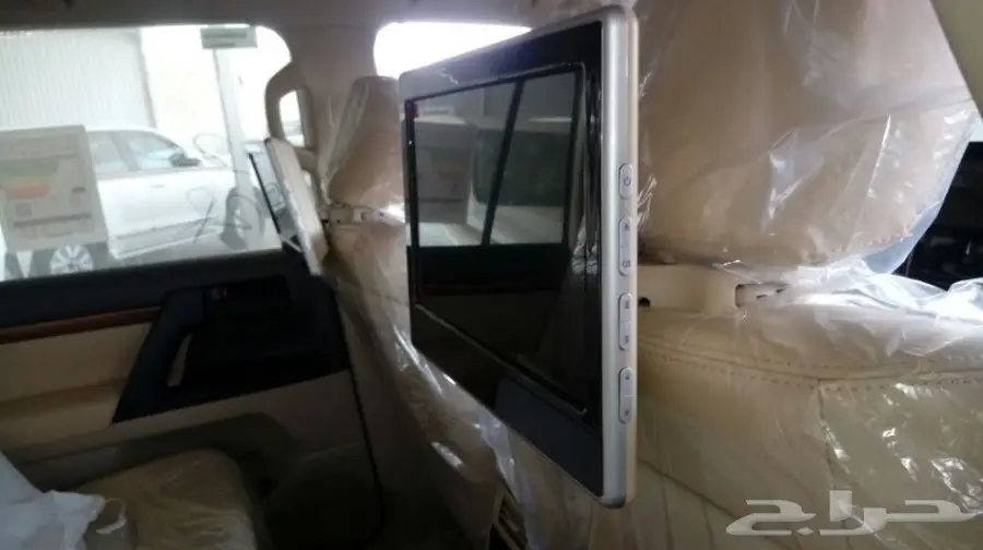 تويوتا جى اكس ار 2018 أبيض - معرض سما 2 (image 16)