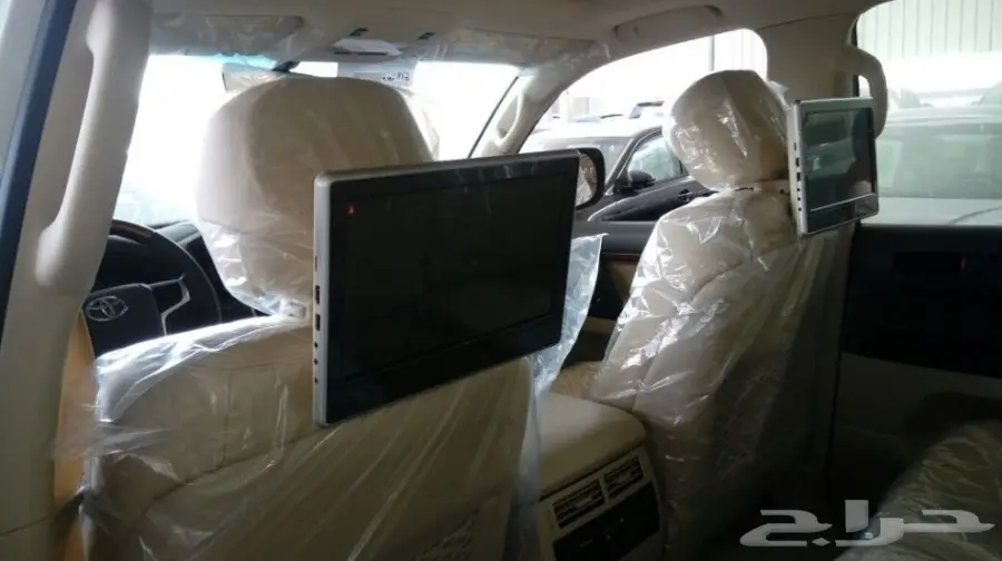 تويوتا جى اكس ار 2018 أبيض - معرض سما 2 (image 22)