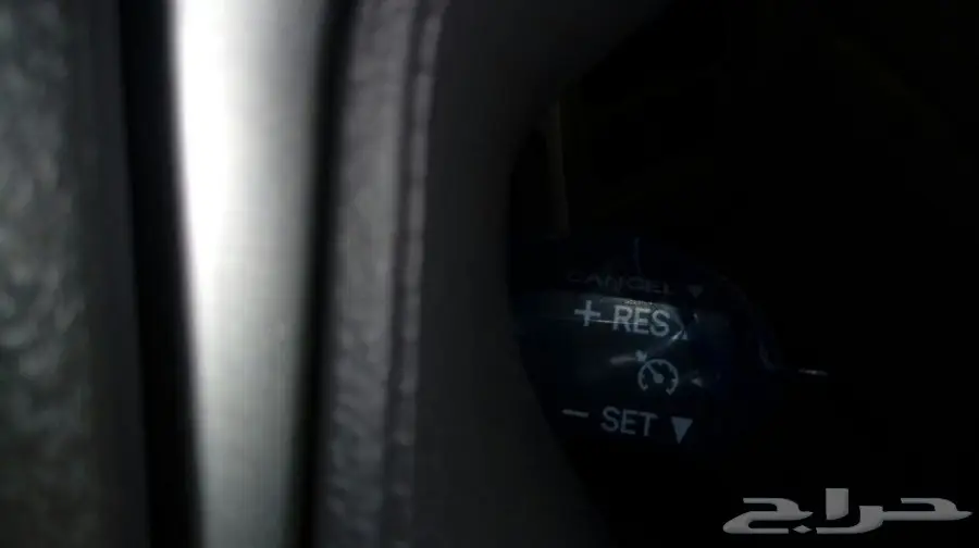 تويوتا جى اكس ار 2018 أبيض - معرض سما 2 (image 26)