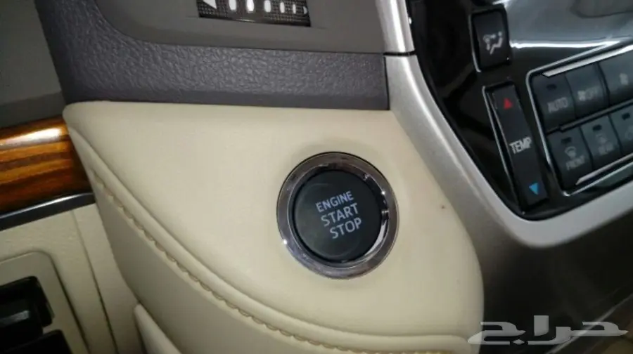 تويوتا جى اكس ار 2018 أبيض - معرض سما 2 (image 31)