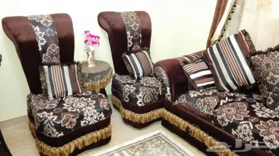 كنب 7 افراد للبيع اللون بني مطلوب 450 ريال  (image 4)