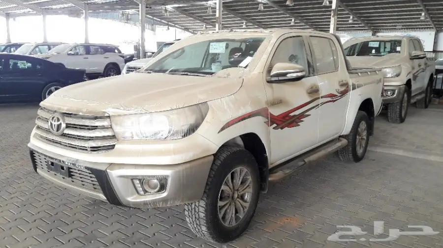 2017 هايلكس بنزين وديزل بالنقد والتقسيط