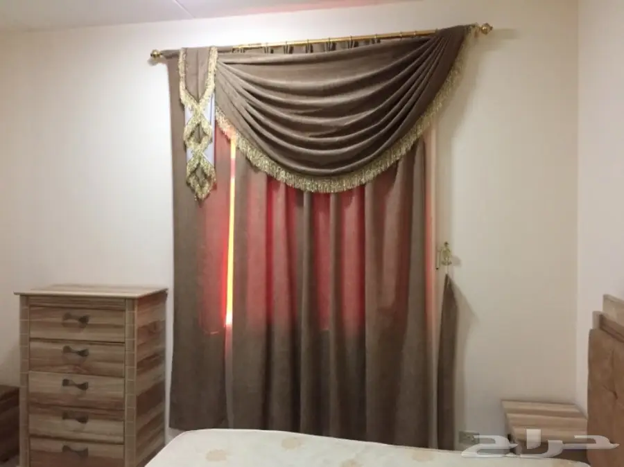 غرفة نوم مستخدمة للبيع