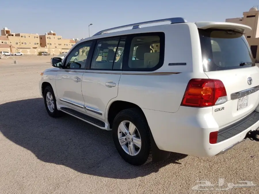 للبيع جيب جي اكس ار فل كامل 2015  (image 6)