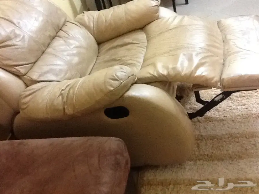 كرسي هزاز جلد طبيعي - فرصة لا تُفوّت! (image 2)