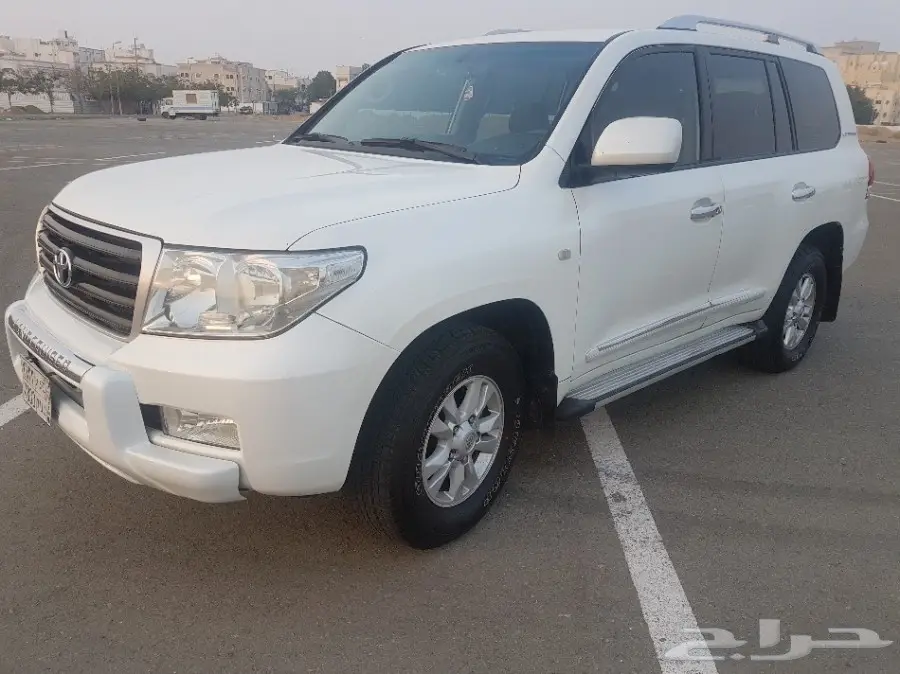 لاندكروزر 2011 الحد 60 الف فقط (image 9)