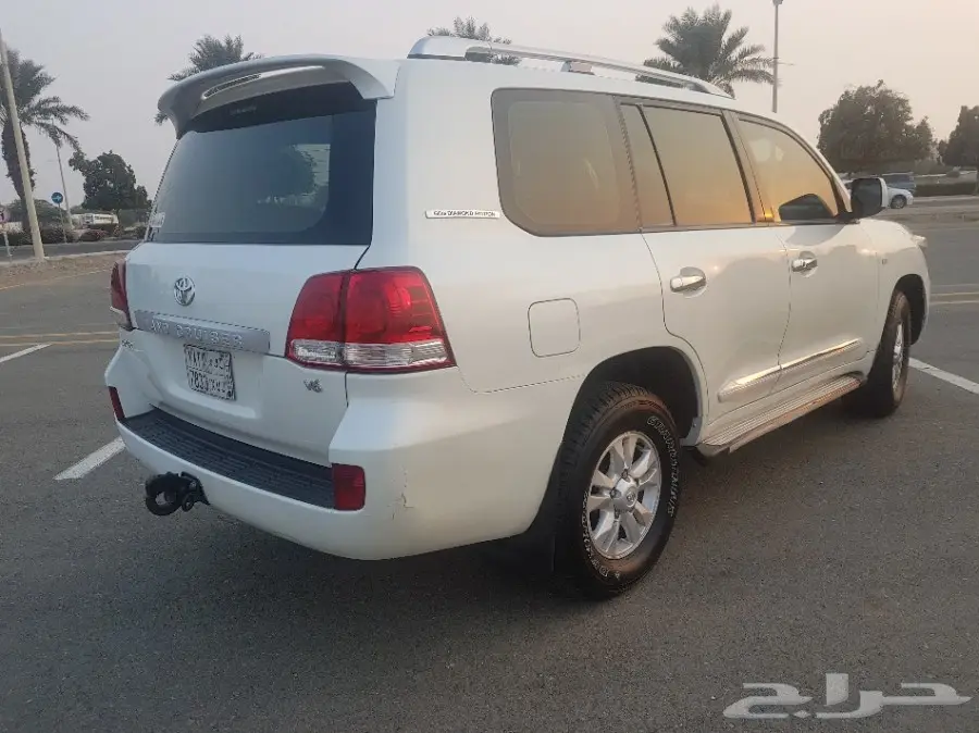 لاندكروزر 2011 الحد 60 الف فقط (image 15)