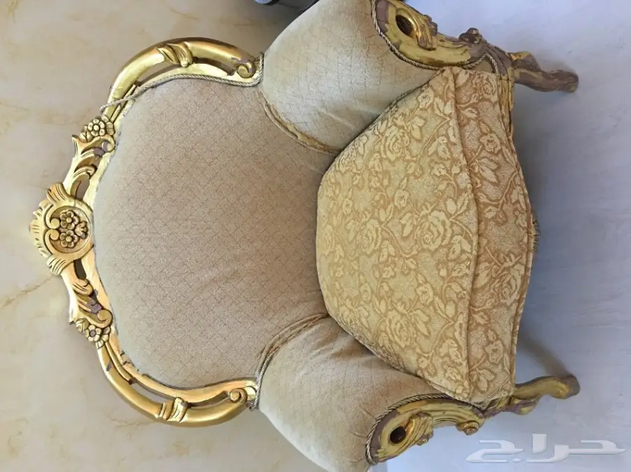 كنب ملكي للبيع  (image 1)