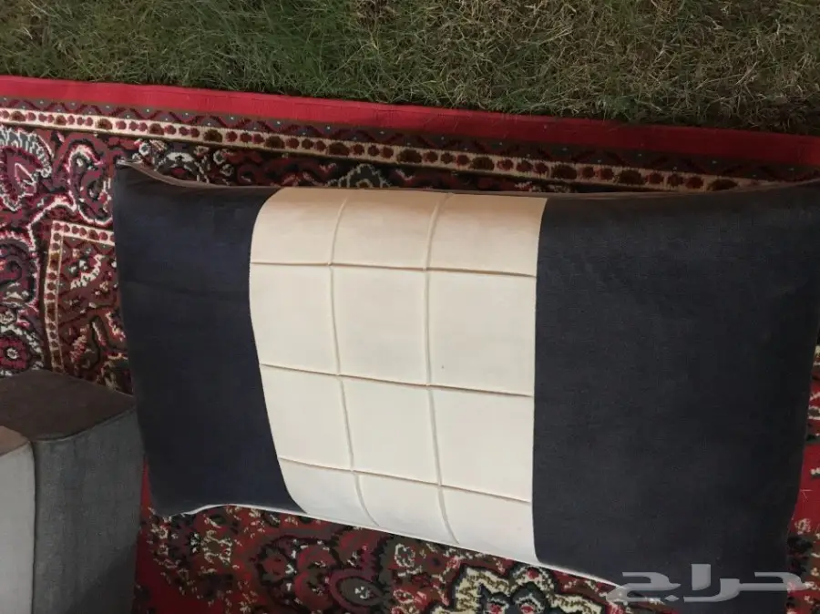 للبيع مخاد بحاله نظيفه (image 2)