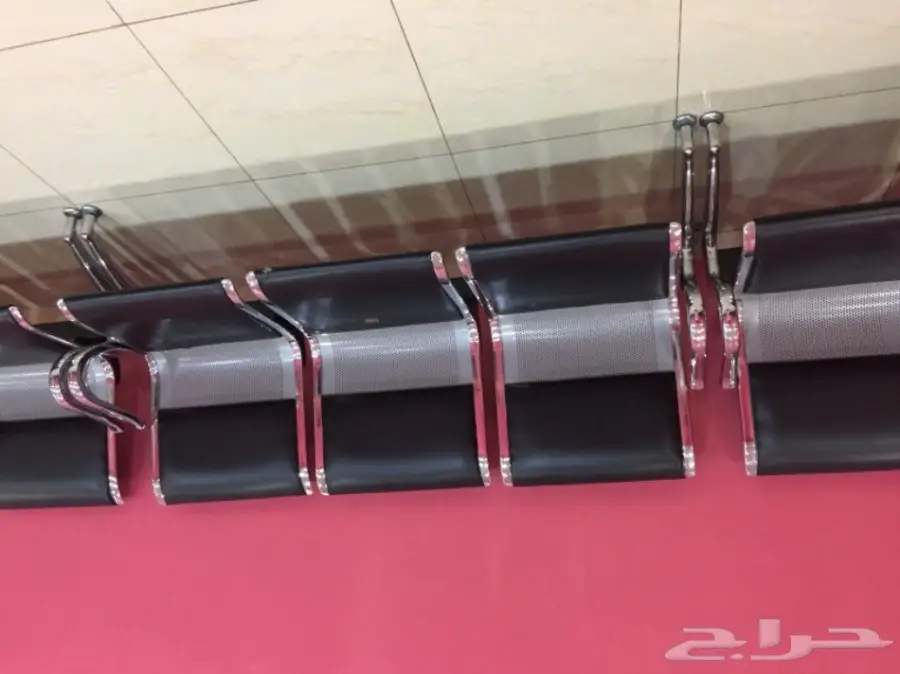 للبيع اغراض مشغل نسائي متكامل  (image 1)