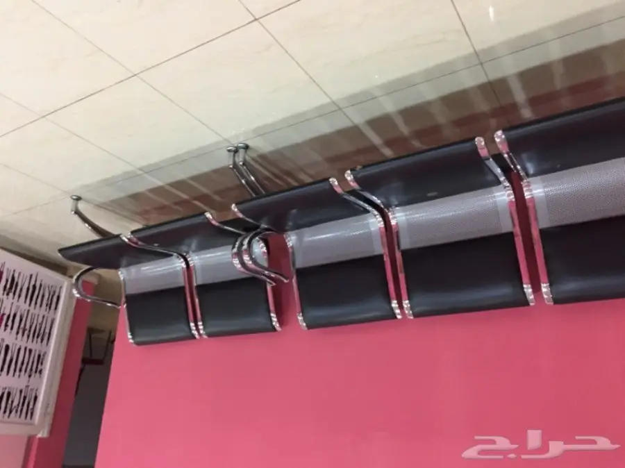 للبيع اغراض مشغل نسائي متكامل  (image 2)