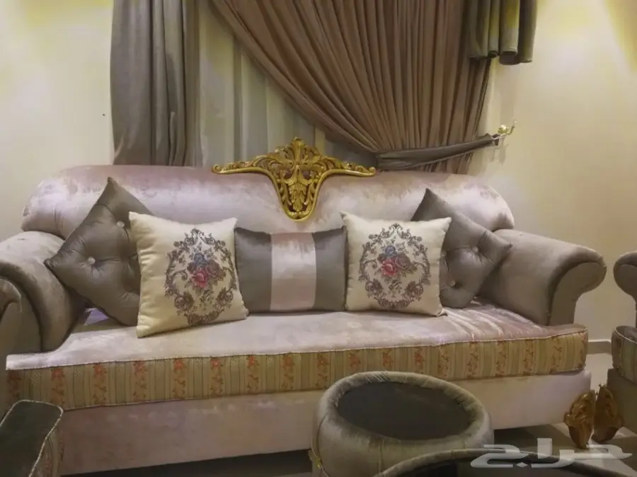 كنب نظيف للبيع