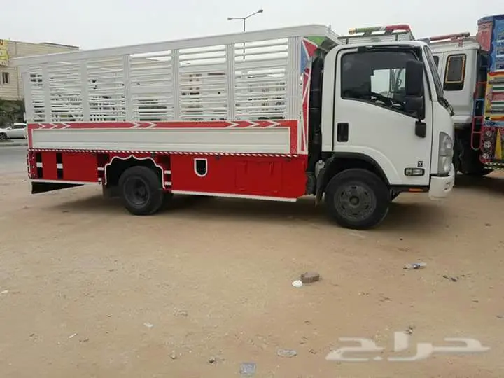 نقل عفش فك وتركيب تحميل وتنزيل سيارات 8متر