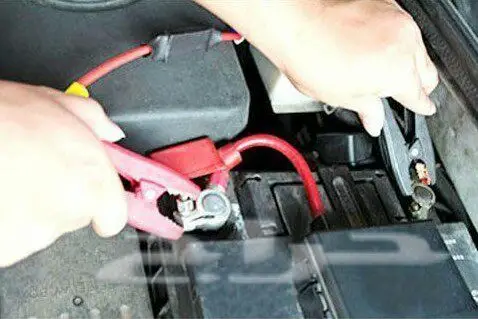 اشتراك طوارئ وشاحن متنقل مع منفاخ كفرات (image 4)