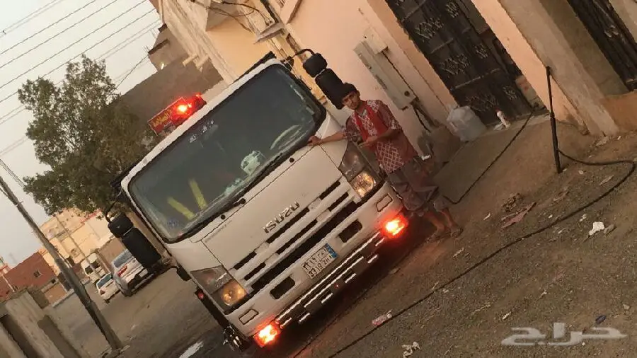 نقل عفش واثاث داخل وخارج الرياض ابومحمدسودان 