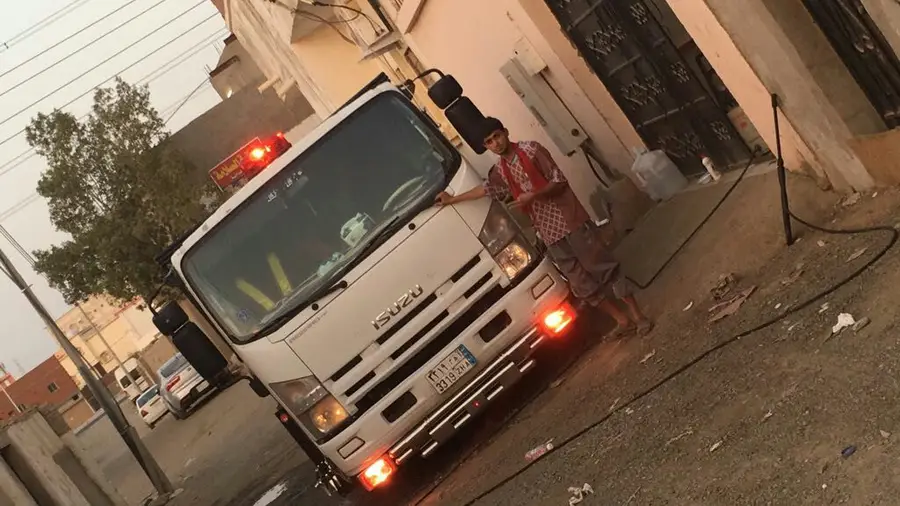 نقل عفش واثاث داخل وخارج الرياض ابومحمدسودان