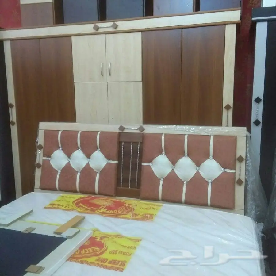 السلام عليكم يوجد غرف نوم 6قطع السعر 1200 (image 1)