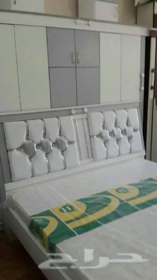 السلام عليكم يوجد غرف نوم 6قطع السعر 1200 (image 3)