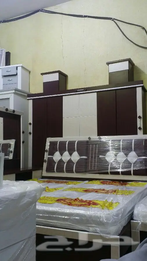 السلام عليكم يوجد غرف نوم 6قطع السعر 1200 (image 5)