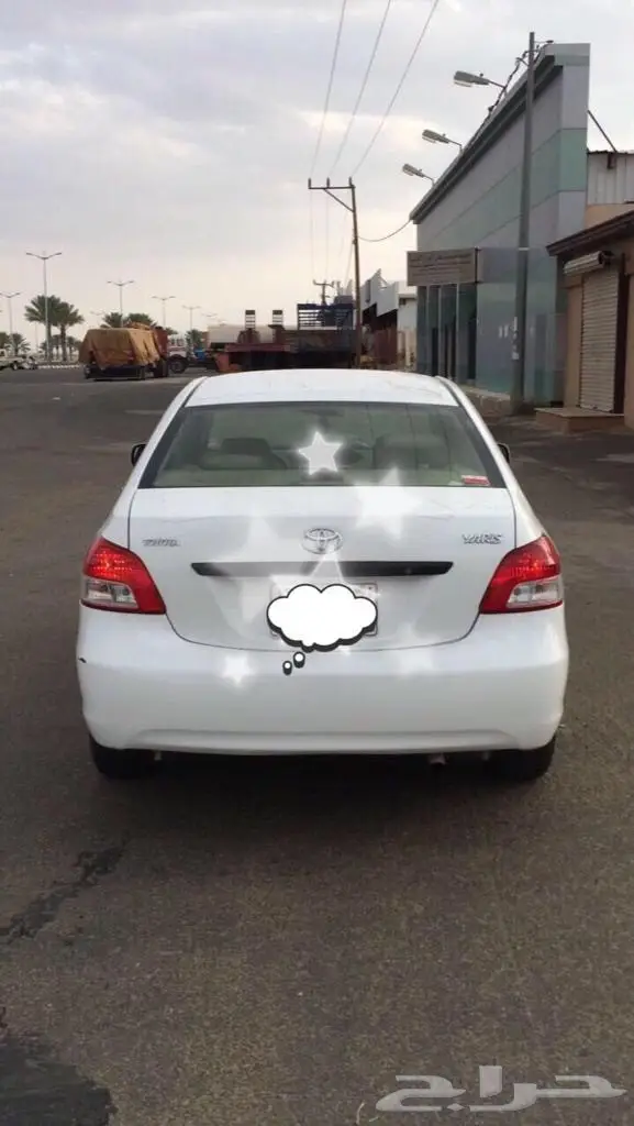 للبيع يارس موديل 2012 القير عادي  (image 4)