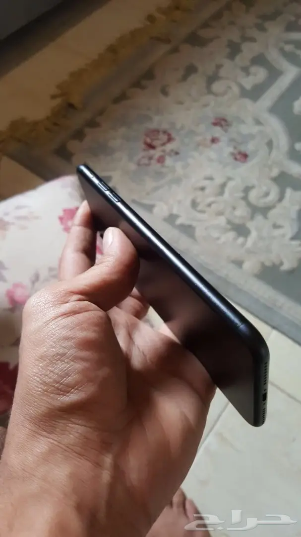 ايفون 7 بلس اسود 32 (image 4)