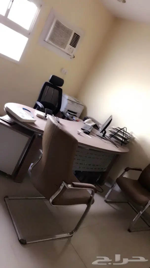 مكاتب ومكيفات للبيع