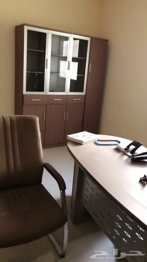 مكاتب ومكيفات للبيع (image 2)