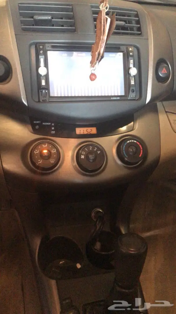 تويوتا راف فور موديل 2011 جير عادي بدون دبل  (image 7)