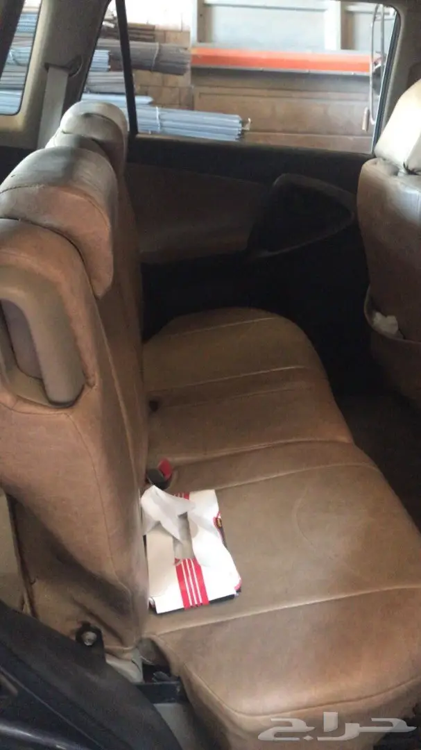 تويوتا راف فور موديل 2011 جير عادي بدون دبل  (image 9)