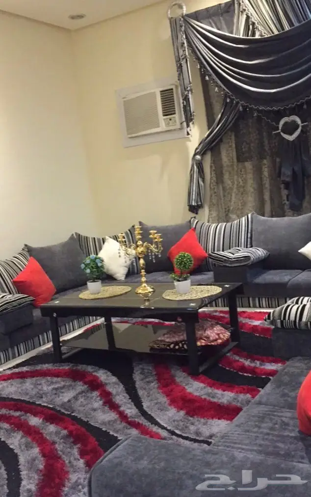 كنب جديد استعمال بسيط نضيف جدا جدا